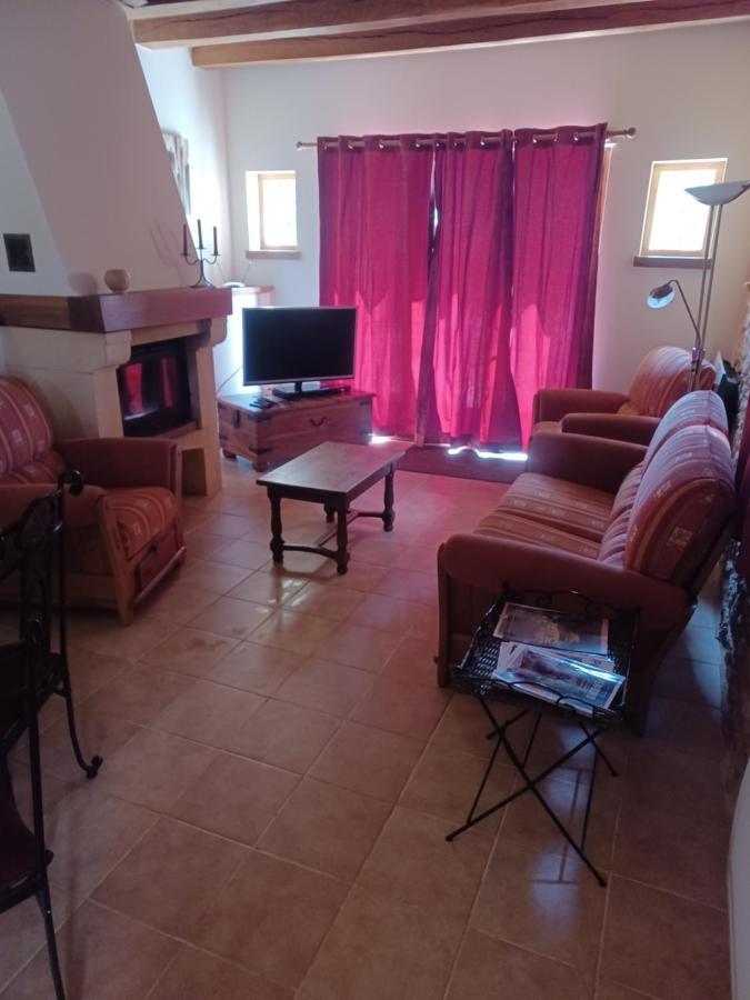 Gites Le Clos De Veyrignac Esterno foto